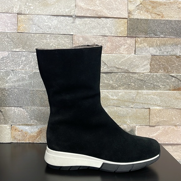 La Canadienne Noah Women's Bootie - Picture 5 of 10